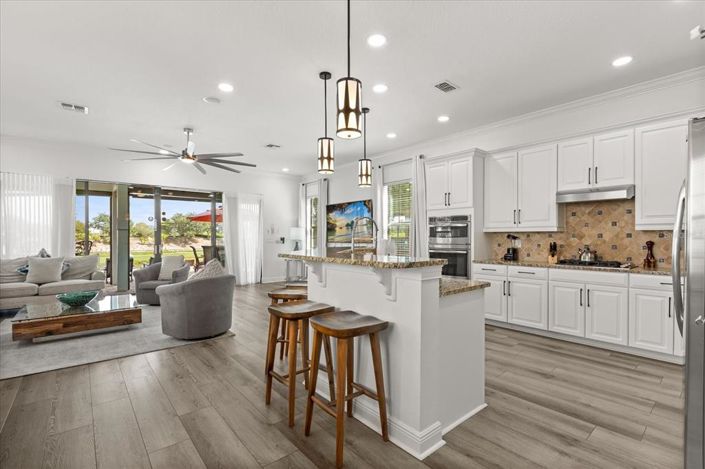 Image No.7-5 Bed Property for sale