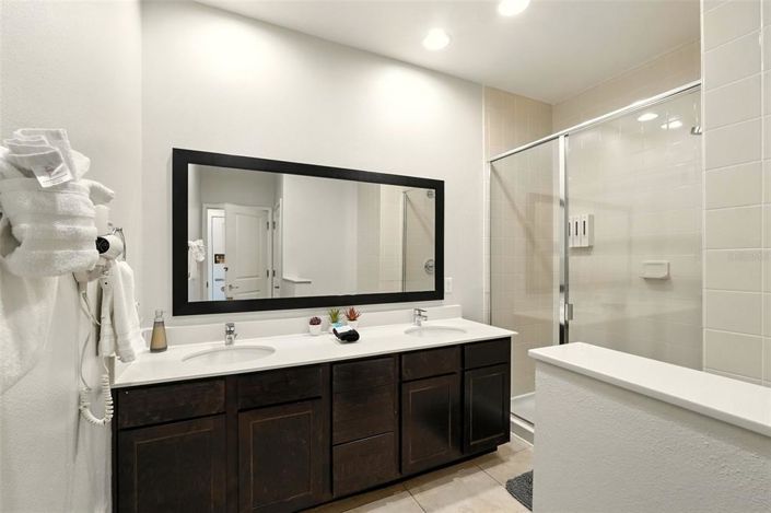 Image No.22-2 Bed Townhouse for sale