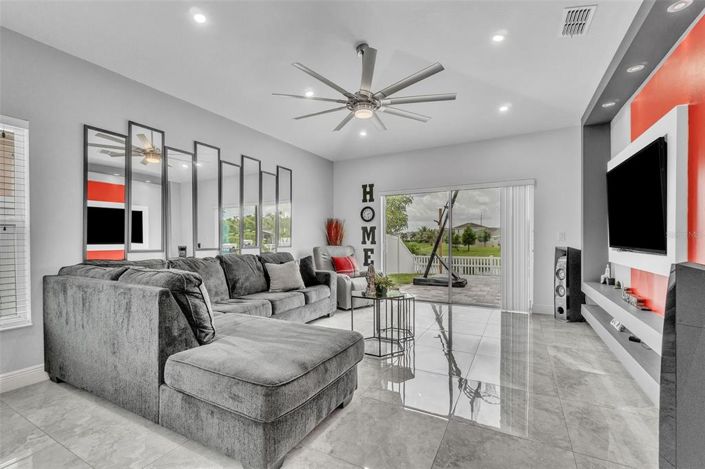 Image No.13-Propriété de 4 chambres à vendre à Kissimmee