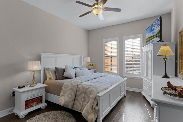 Image No.13-1 Bed Property for sale