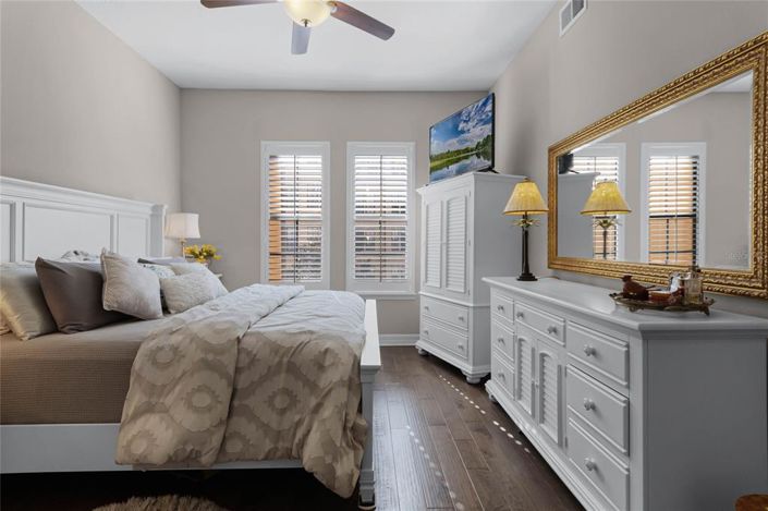 Image No.14-1 Bed Property for sale