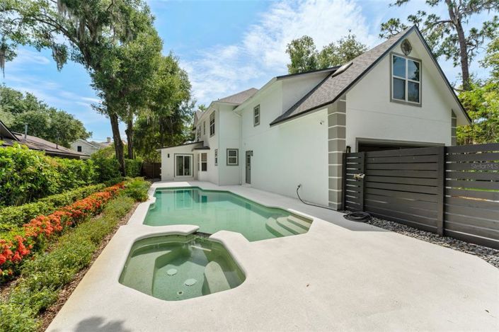 Image No.58-4 Bed Property for sale