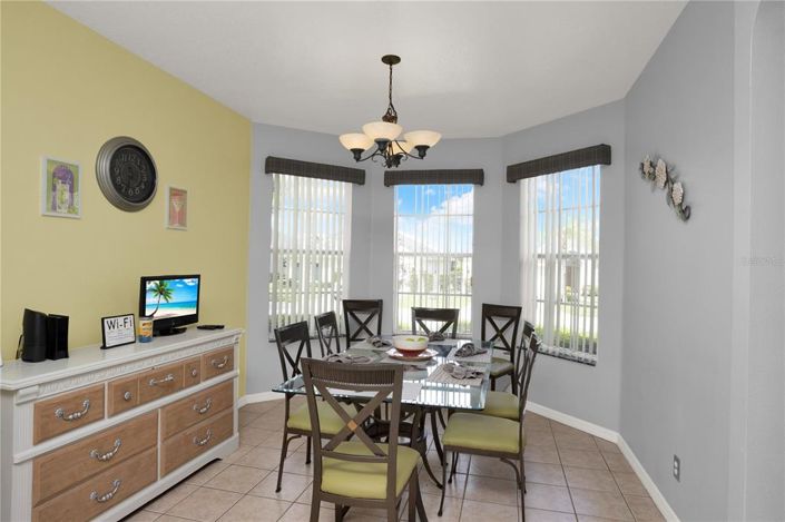 Image No.6-4 Bed Property for sale