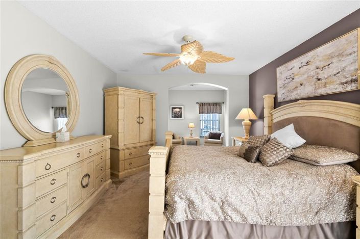 Image No.15-5 Bed Property for sale