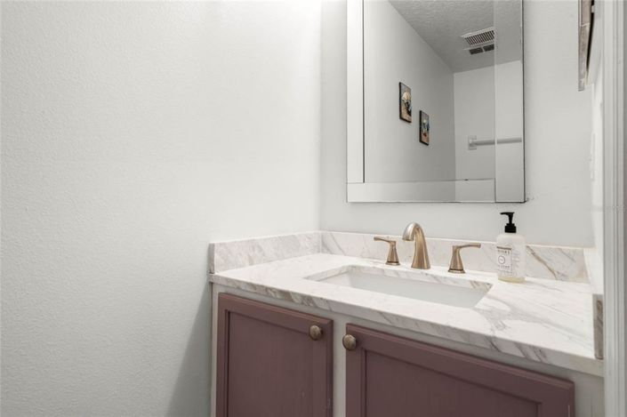 Image No.29-5 Bed Property for sale