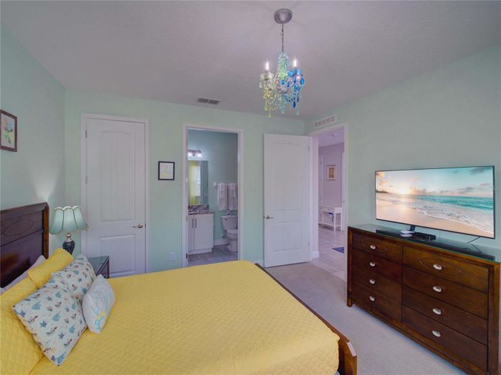 Image No.20-11 Bed Property for sale