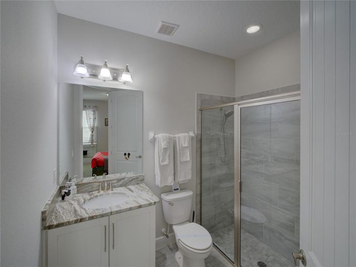 Image No.24-11 Bed Property for sale