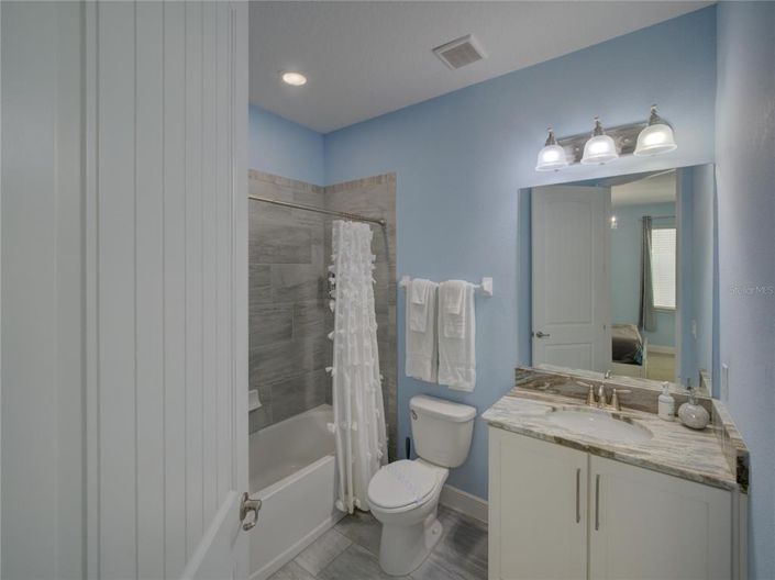 Image No.27-11 Bed Property for sale