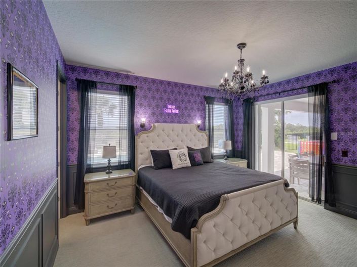 Image No.28-11 Bed Property for sale