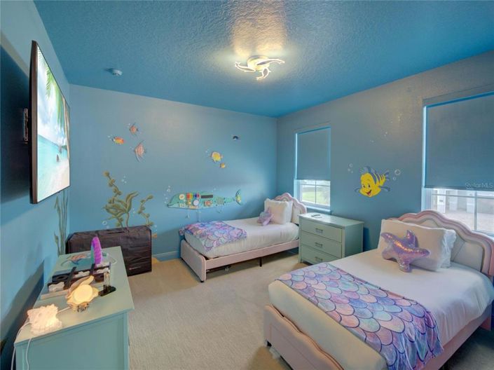 Image No.33-11 Bed Property for sale