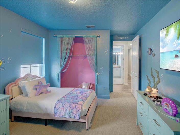 Image No.34-11 Bed Property for sale