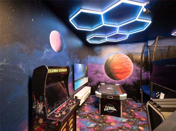 Image No.4-11 Bed Property for sale