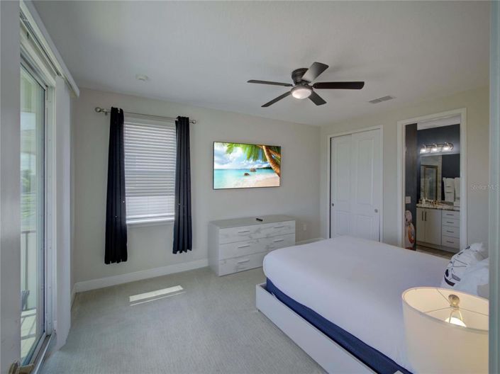 Image No.42-11 Bed Property for sale