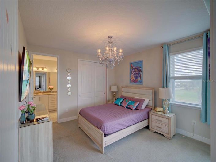 Image No.44-11 Bed Property for sale