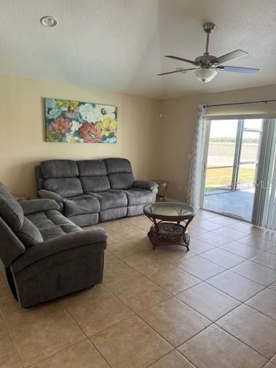Image No.8-Propriété de 4 chambres à vendre à Kissimmee
