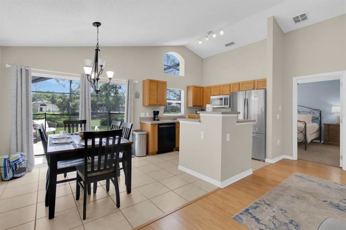 Image No.12-3 Bed Property for sale