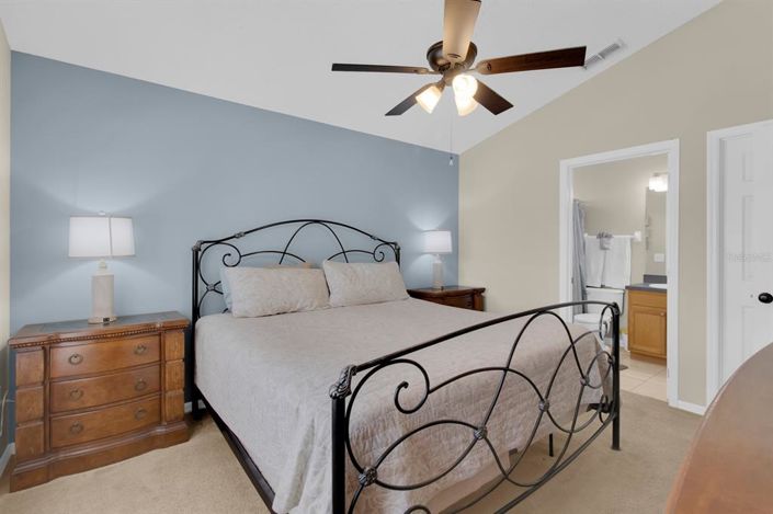 Image No.18-3 Bed Property for sale