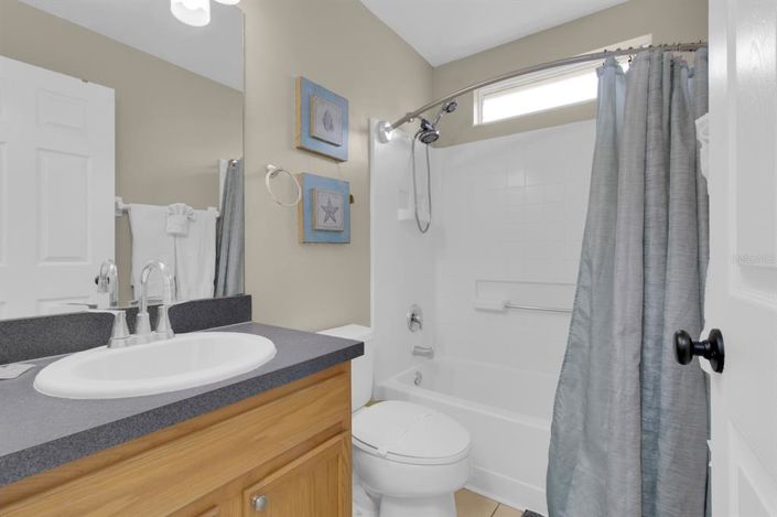 Image No.20-3 Bed Property for sale