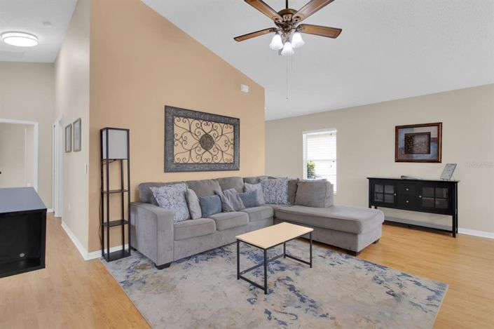 Image No.5-3 Bed Property for sale