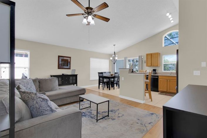 Image No.8-3 Bed Property for sale