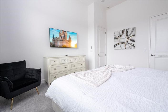 Image No.12-11 Bed Property for sale