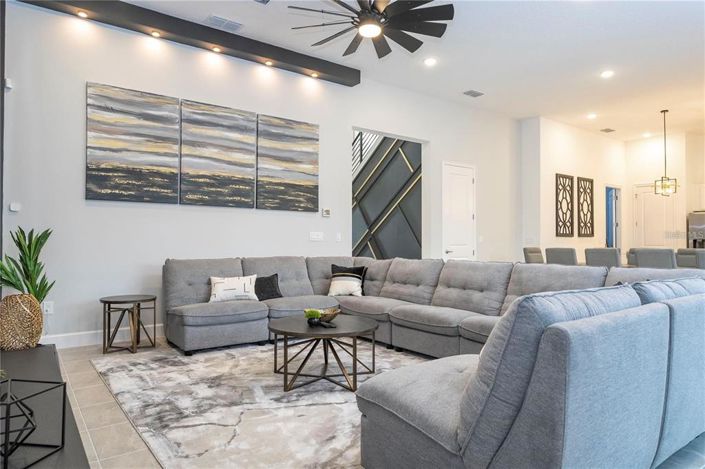 Image No.21-11 Bed Property for sale