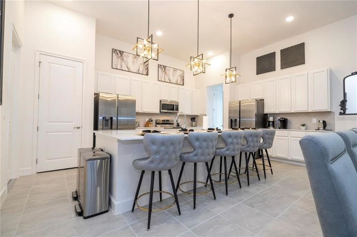 Image No.25-11 Bed Property for sale