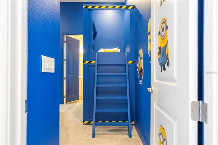 Image No.35-11 Bed Property for sale