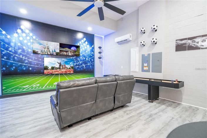 Image No.47-11 Bed Property for sale