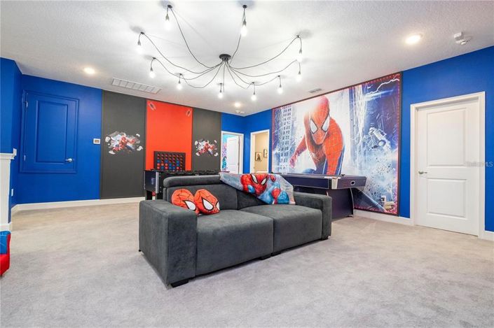 Image No.54-11 Bed Property for sale