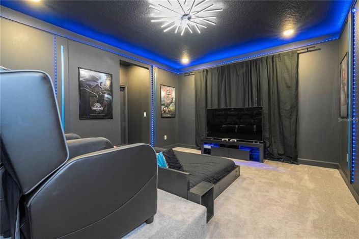 Image No.56-11 Bed Property for sale