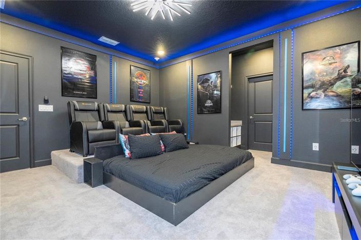 Image No.58-11 Bed Property for sale