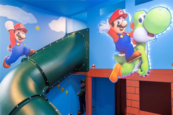 Image No.65-11 Bed Property for sale