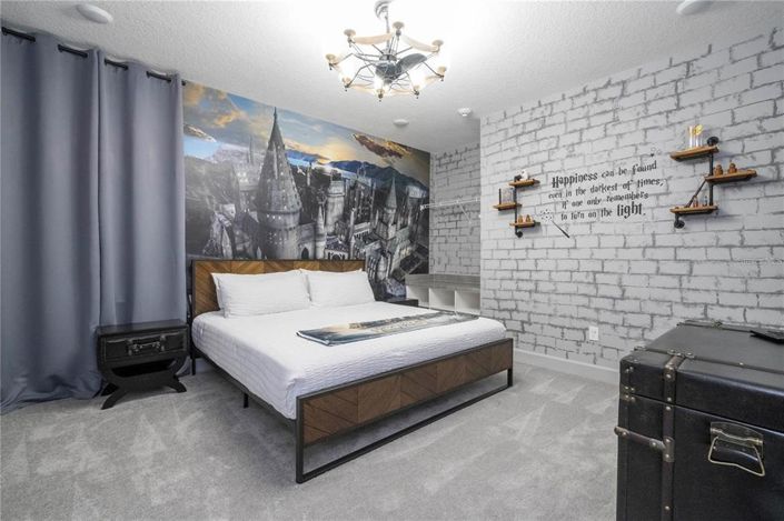 Image No.69-11 Bed Property for sale