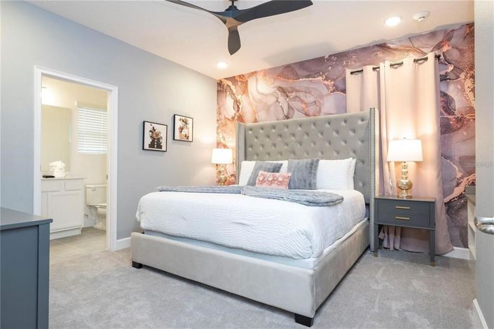 Image No.82-11 Bed Property for sale