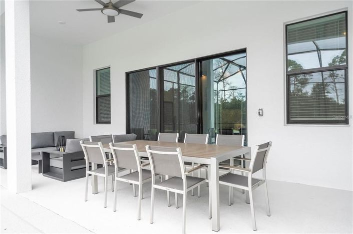 Image No.98-11 Bed Property for sale