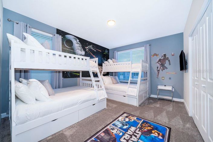 Image No.5-5 Bed Property for sale