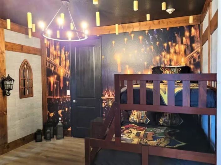 Image No.5-9 Bed Property for sale