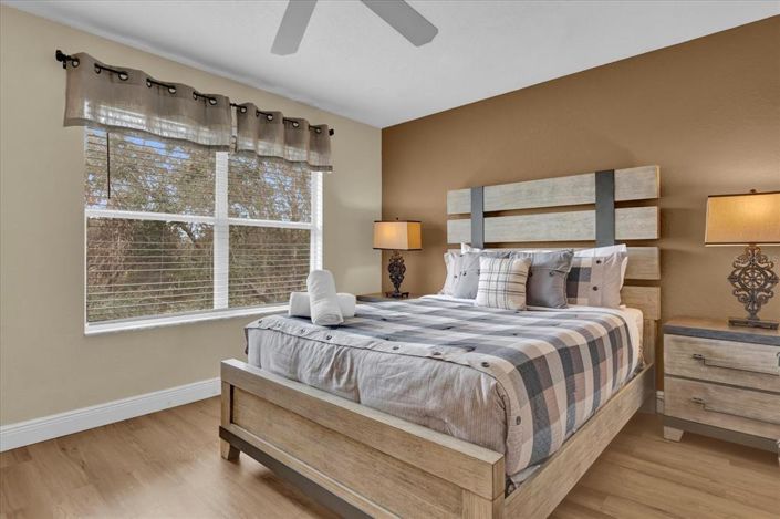 Image No.14-3 Bed Townhouse for sale