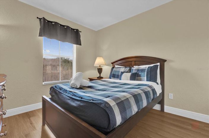 Image No.22-3 Bed Townhouse for sale