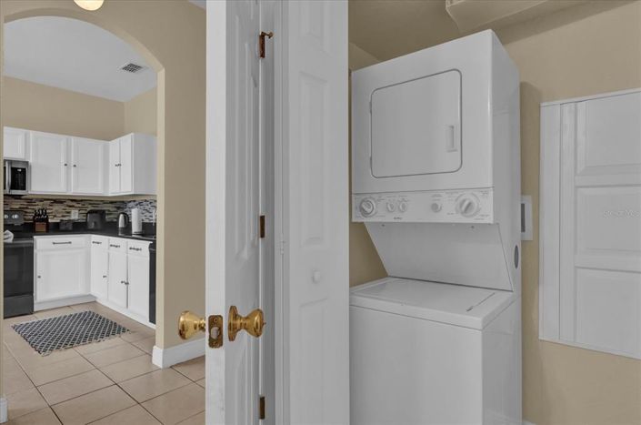 Image No.4-3 Bed Townhouse for sale