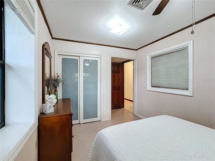 Image No.41-5 Bed Property for sale