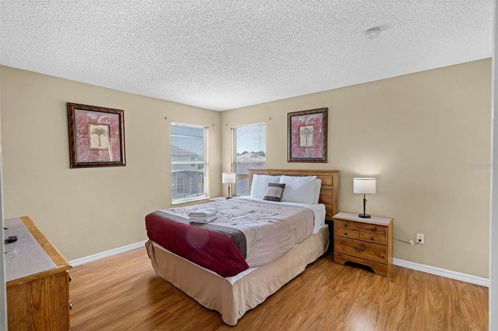 Image No.15-6 Bed Property for sale