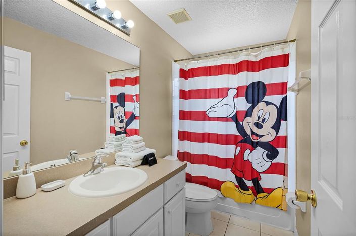 Image No.20-6 Bed Property for sale