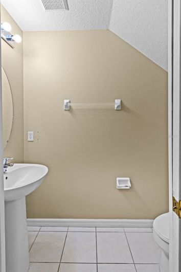 Image No.24-6 Bed Property for sale