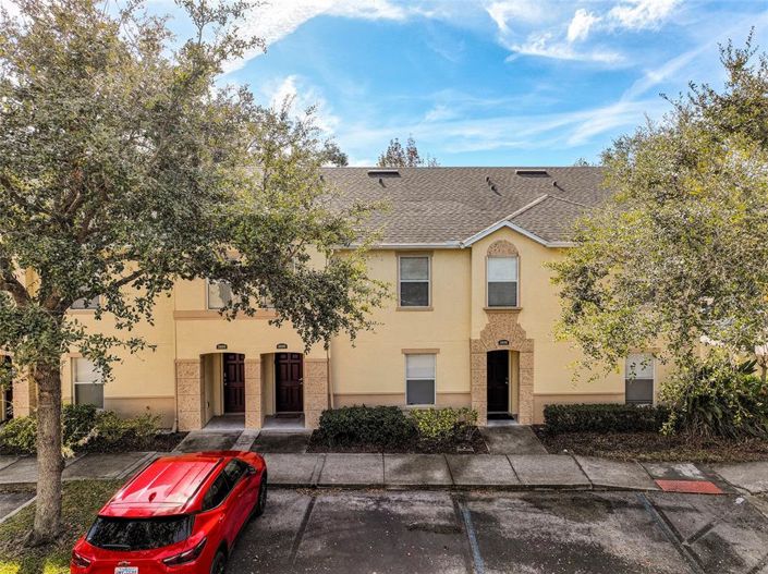 Image No.1-4 Bed Townhouse for sale