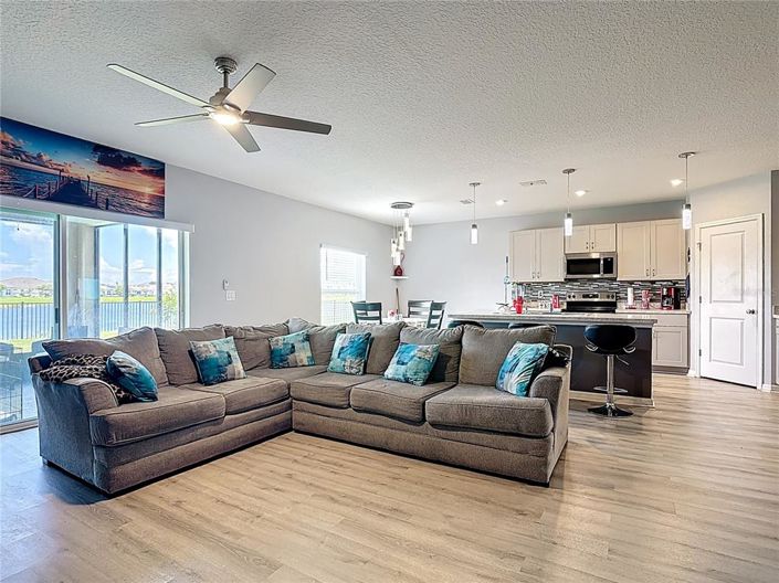 Image No.21-Propriété de 5 chambres à vendre à Kissimmee