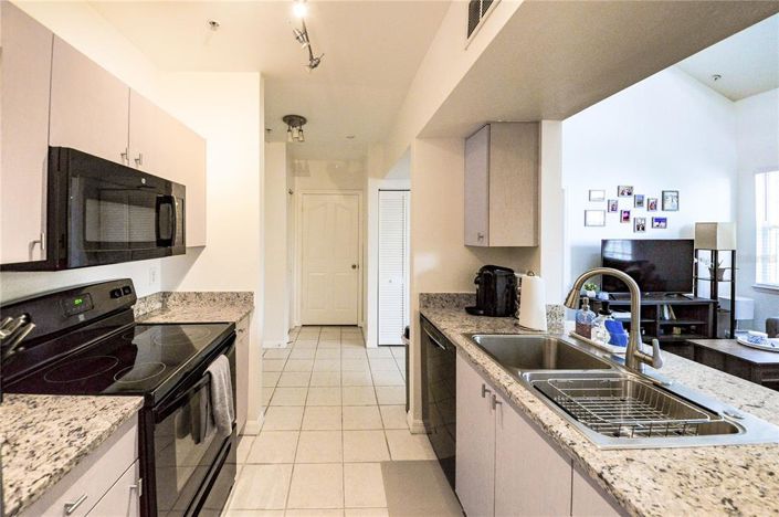 Image No.13-2 Bed Property for sale