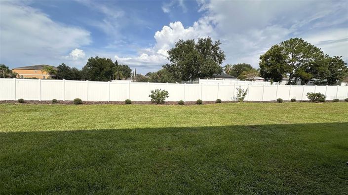 Image No.24-3 Bed Townhouse for sale