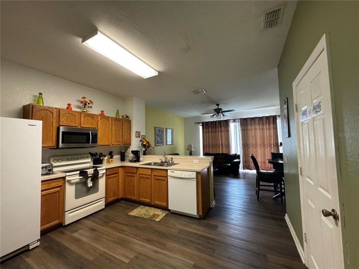 Image No.2-Maison de ville de 3 chambres à vendre à Kissimmee